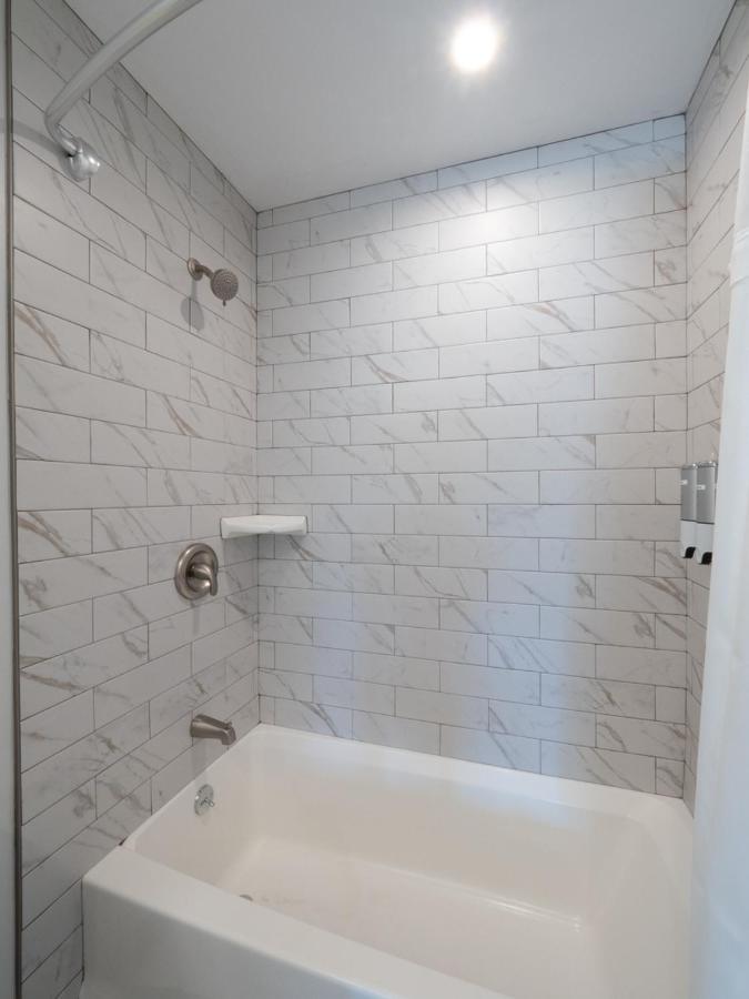 Long Beach Suites Gloucester Extérieur photo